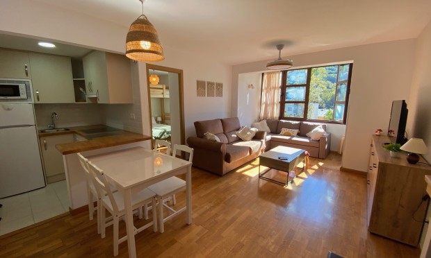 Ref: 0369 || Vista apartamento